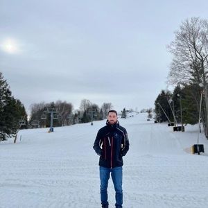 Meet your Posher, Driton